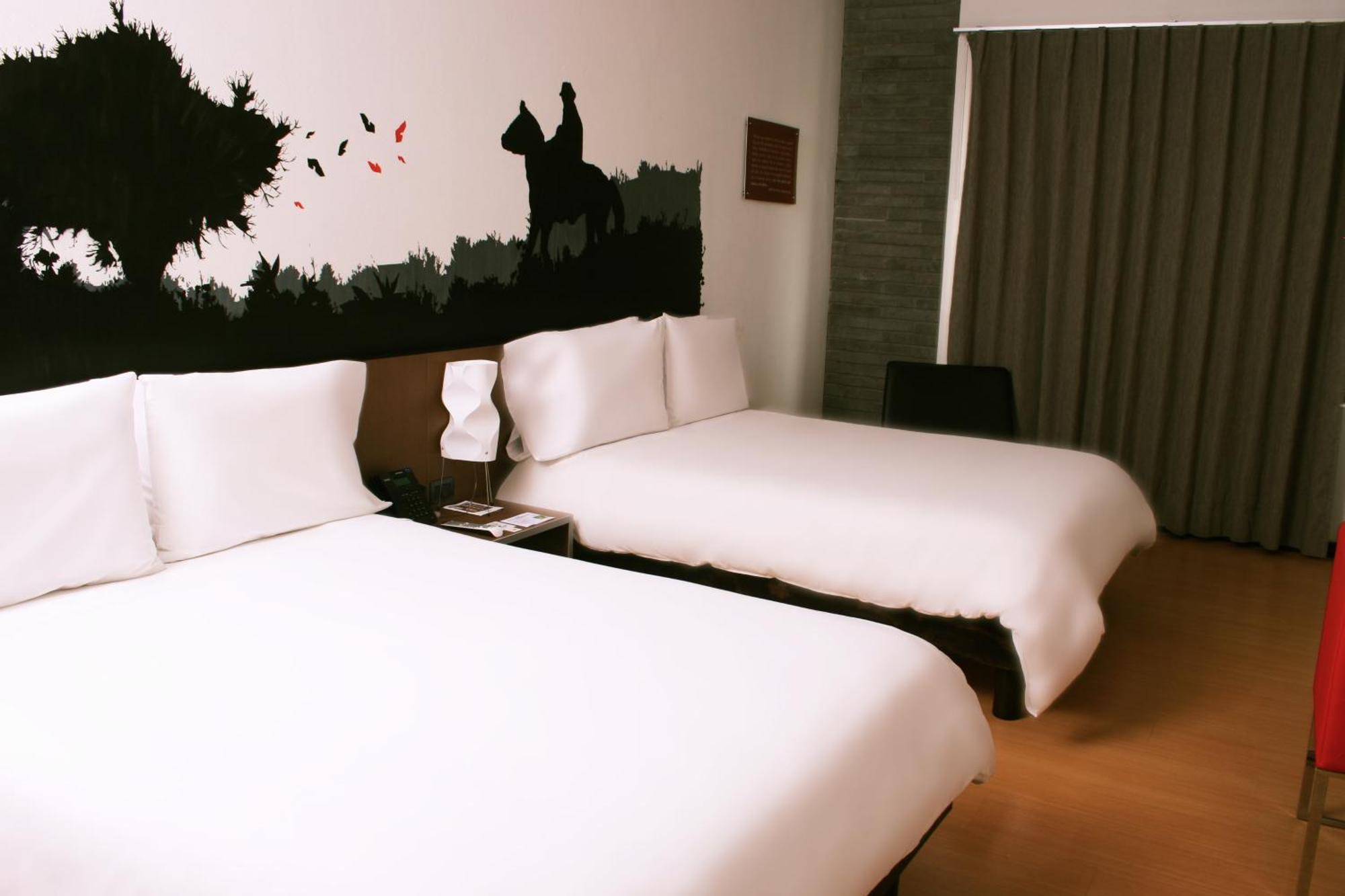 Hotel Viaggio Nueve Tres Bogota Exterior photo