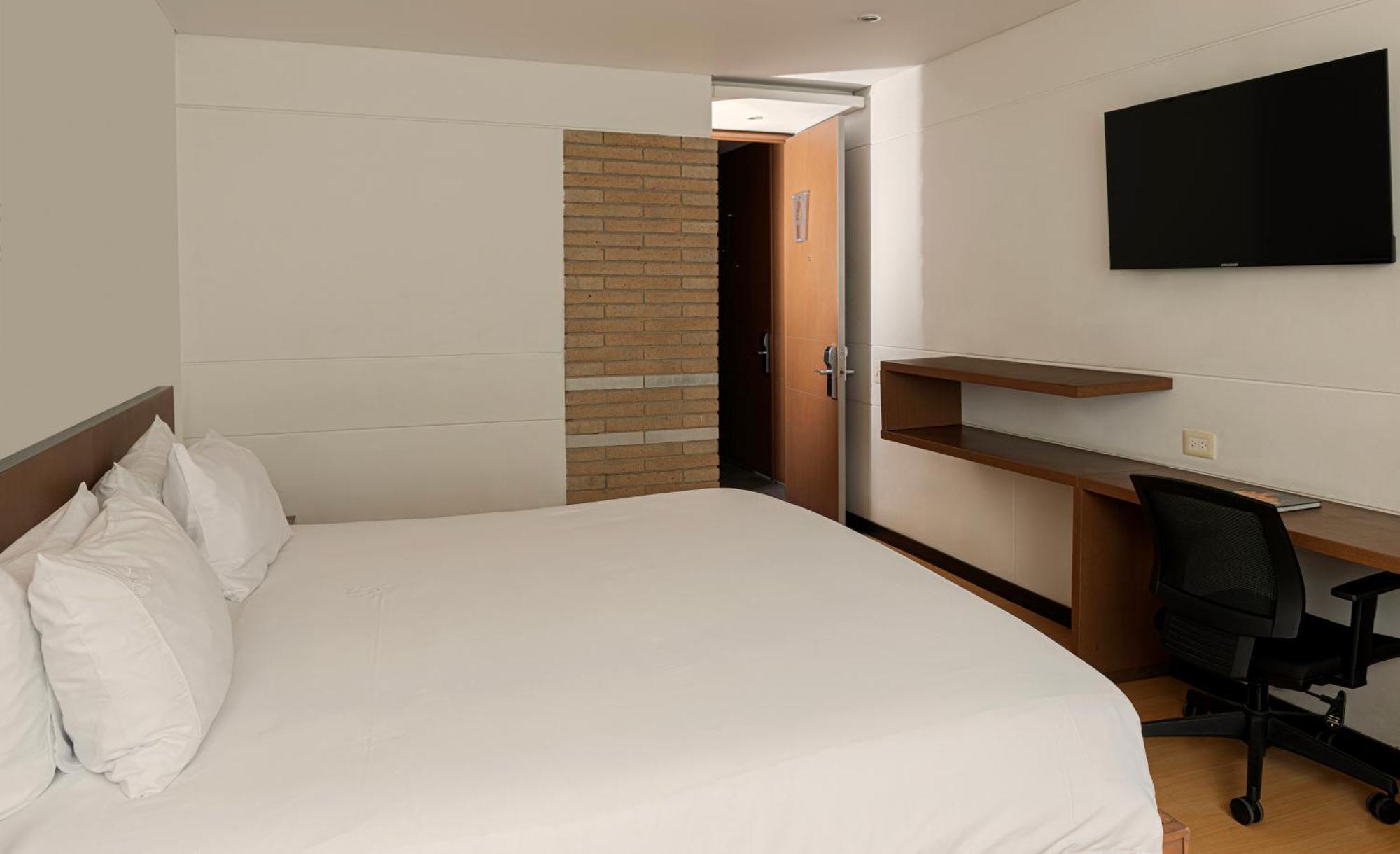 Hotel Viaggio Nueve Tres Bogota Exterior photo